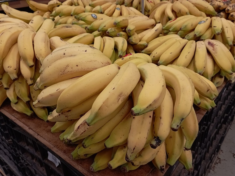Natal teve o maior aumento no valor da banana entre as capitais pesquisadas — Foto: Mariana Gonçalves/g1