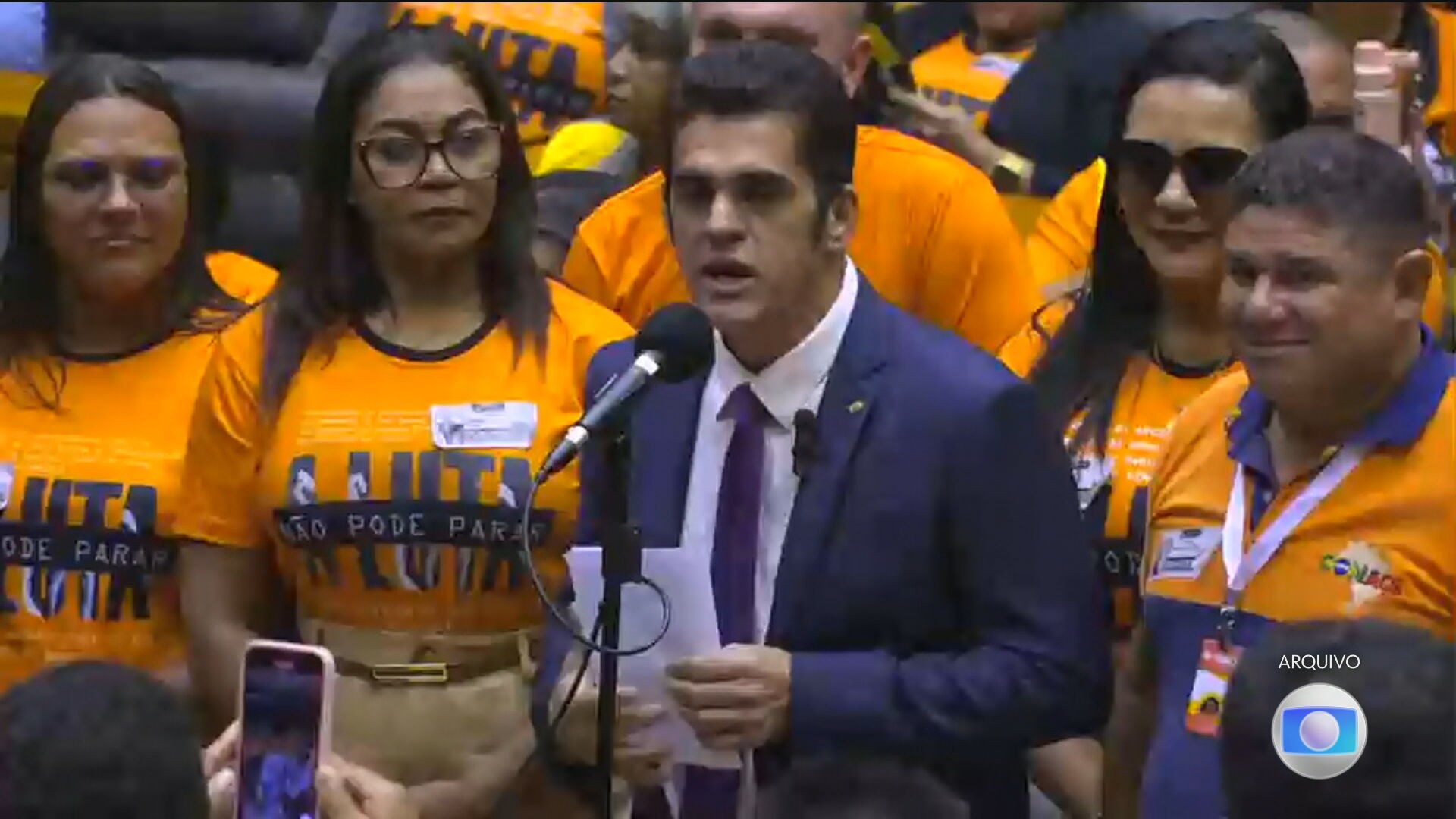 Deputado Federal do MDB é alvo de operação da PF por desvio de dinheiro público