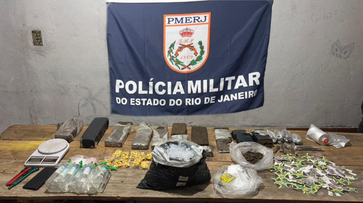 Polícia apreende mais de 7 kg de maconha após denúncia de tráfico em Porto Real 