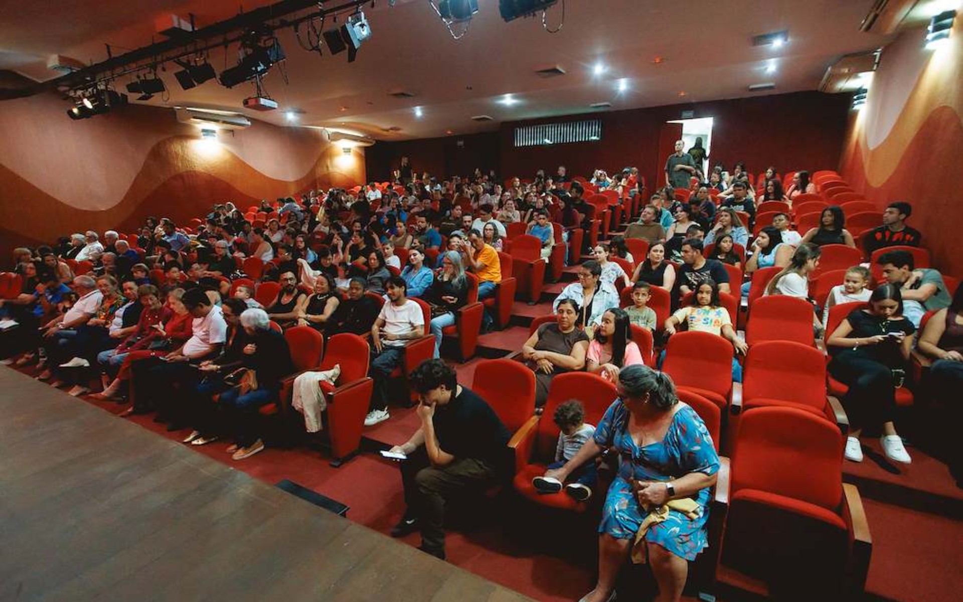 EuRiso chega ao terceiro dia com atração internacional em Fernandópolis