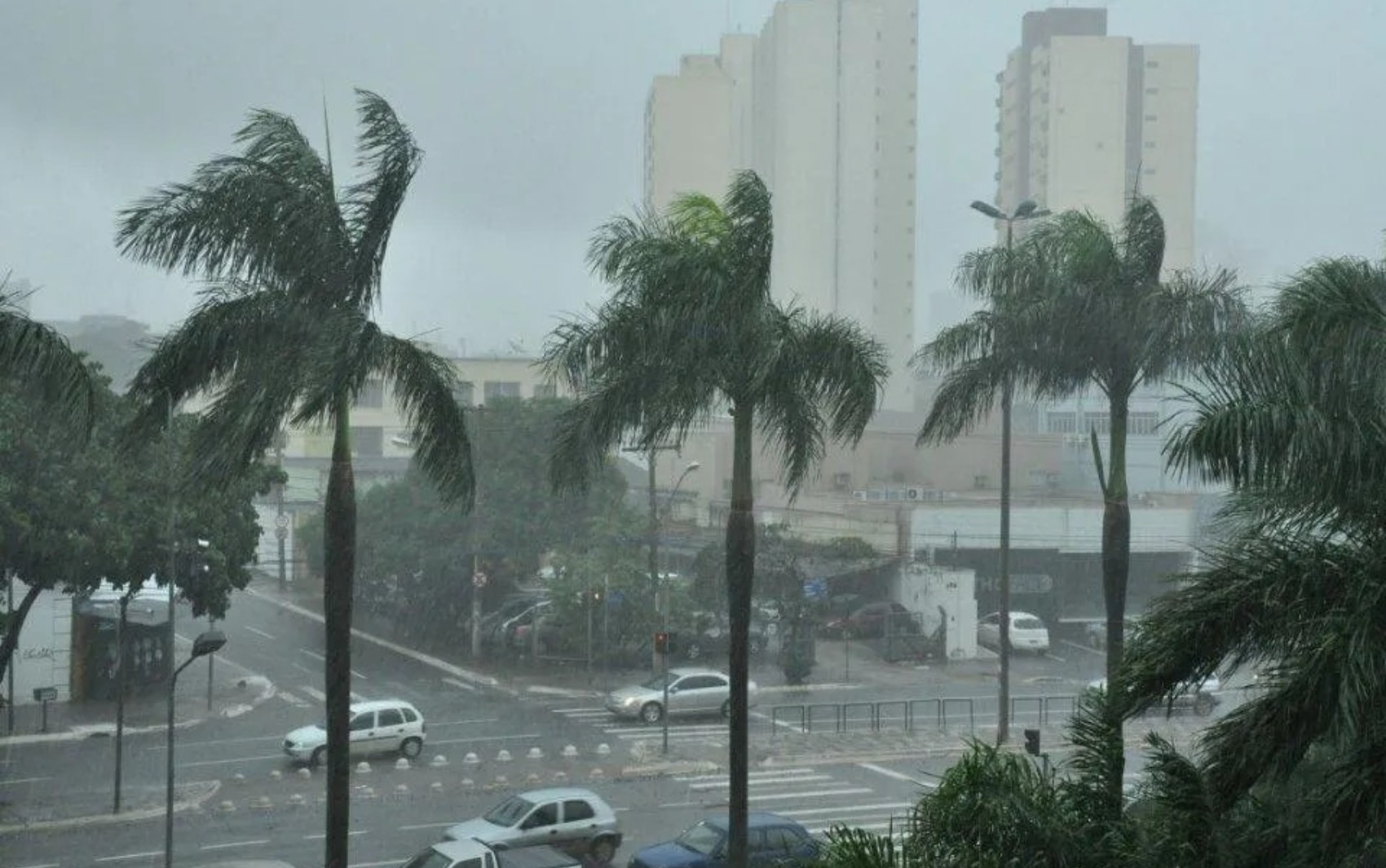 Goiás está sob alerta de chuvas intensas nesta quarta-feira, diz Cimehgo
