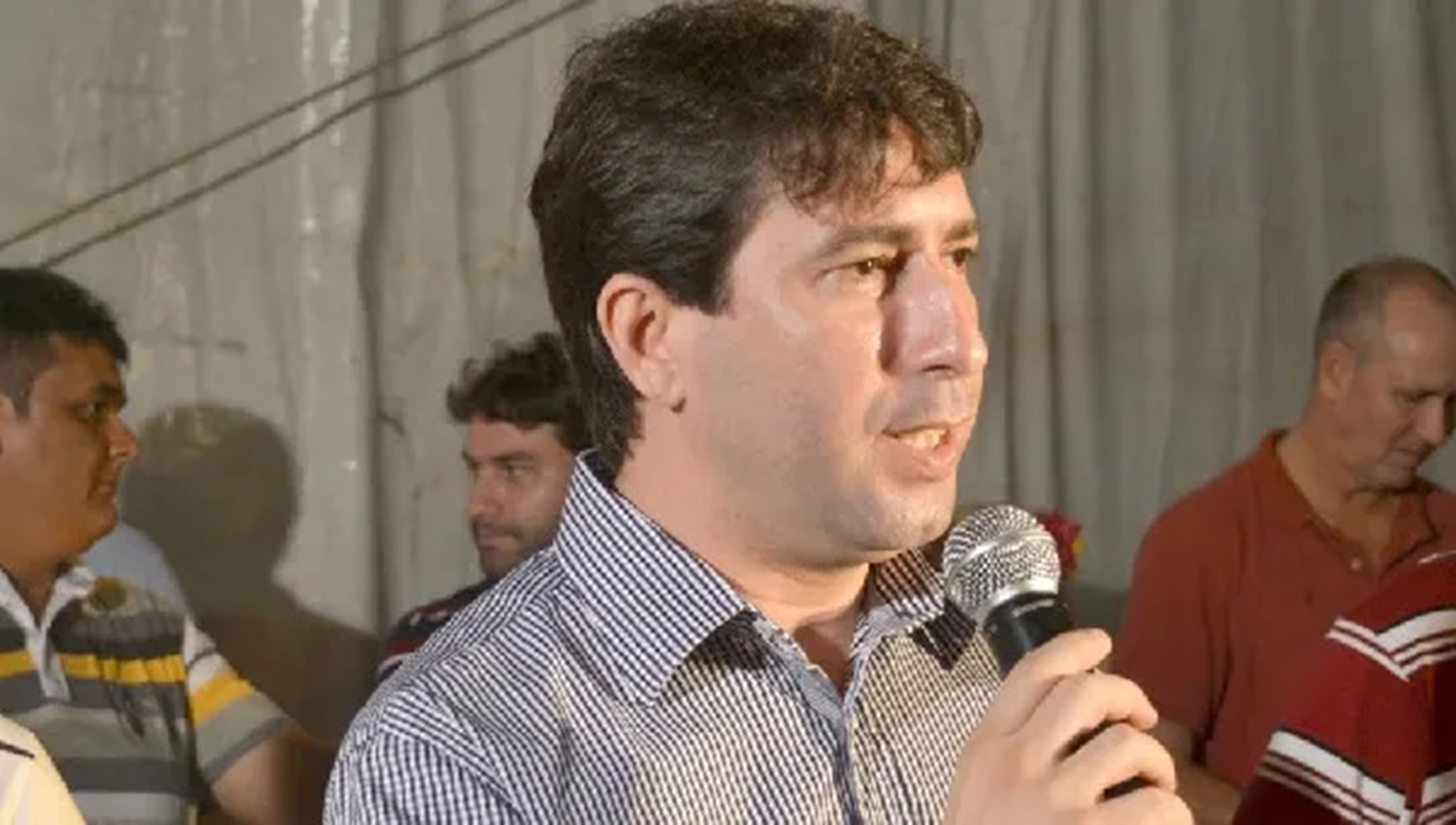 Ex-prefeito do MA investigado por desvio de R$ 1,3 milhão em merenda escolar assinou acordo para regularizar fornecimento