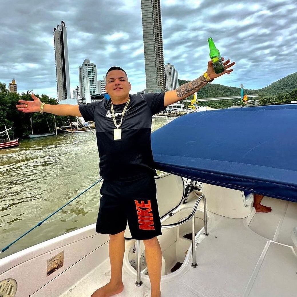 Falsas Promessas: Justiça concede habeas corpus a influenciador investigado por lavagem de dinheiro através de sorteios ilegais