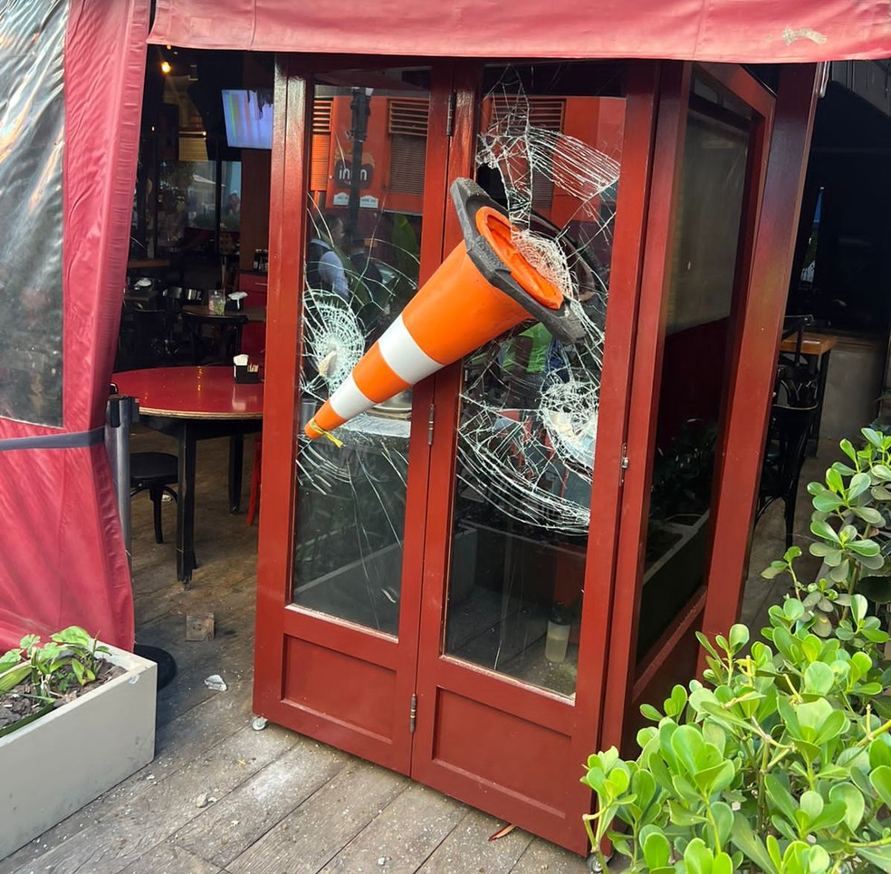 Bar no Centro de SP é atacado após tentativa de roubo a cliente — Foto: Arquivo Pessoal