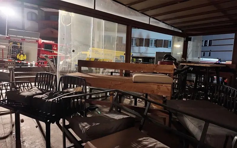 'Flashover' pode explicar por que fogo se espalhou em segundos em tragédia na Suíça, diz especialista