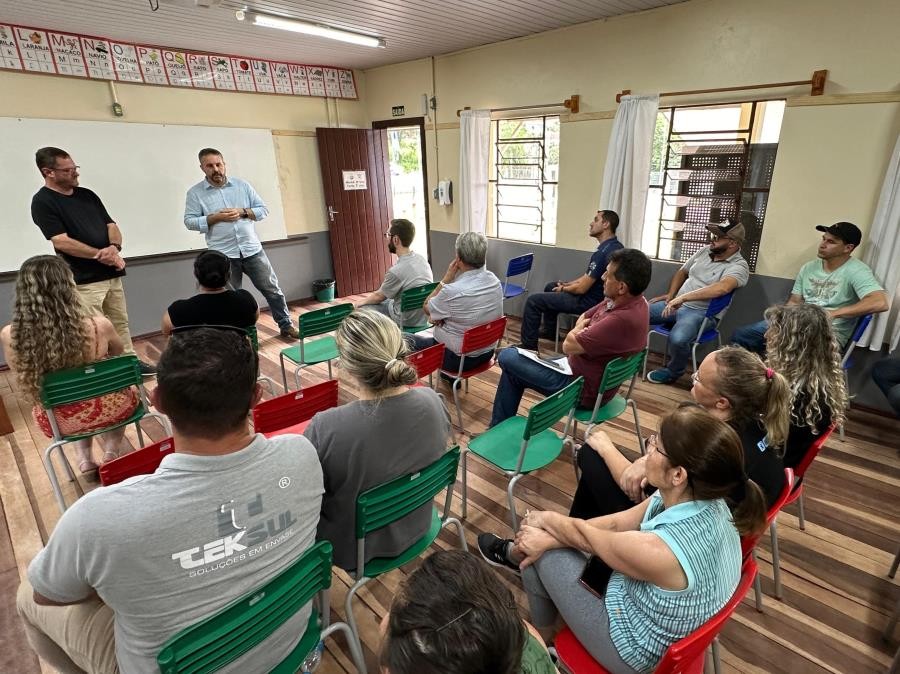 Prefeitura autoriza retorno de moradores que estavam fora de casa após rachaduras no solo em Gramado 