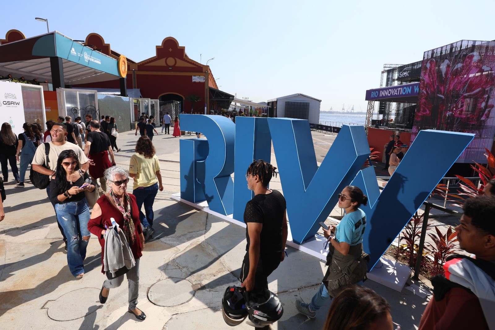 Rio Innovation Week 2025: com Nobel da Paz, futuristas, atletas e navio da Marinha entre destaques, evento foca em tecnologia e ética