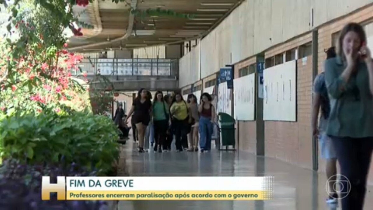 Governo e servidores federais da educação assinam acordo para encerrar greve