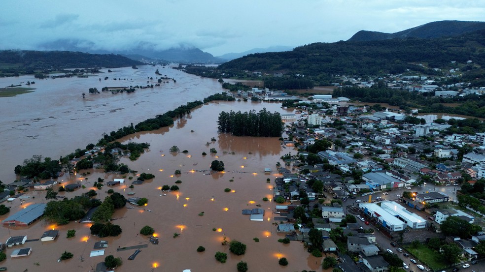 Cheia do Rio Taquari no Rio Grande do Sul — Foto: Diego Vara/Reuters