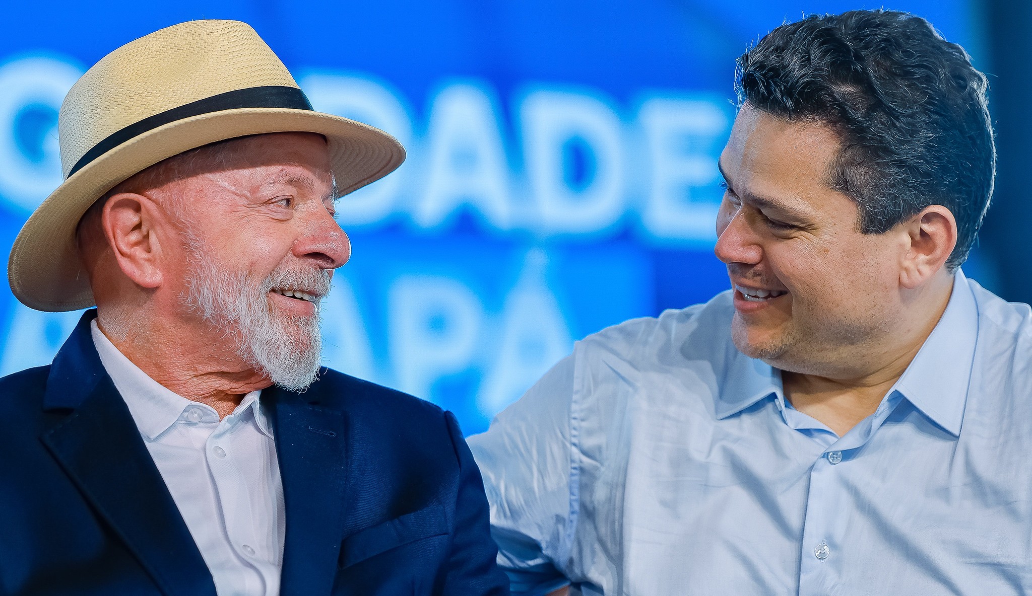 Por reaproximação com Lula, Alcolumbre atuou por neutralidade da federação União-PP em estados-chave