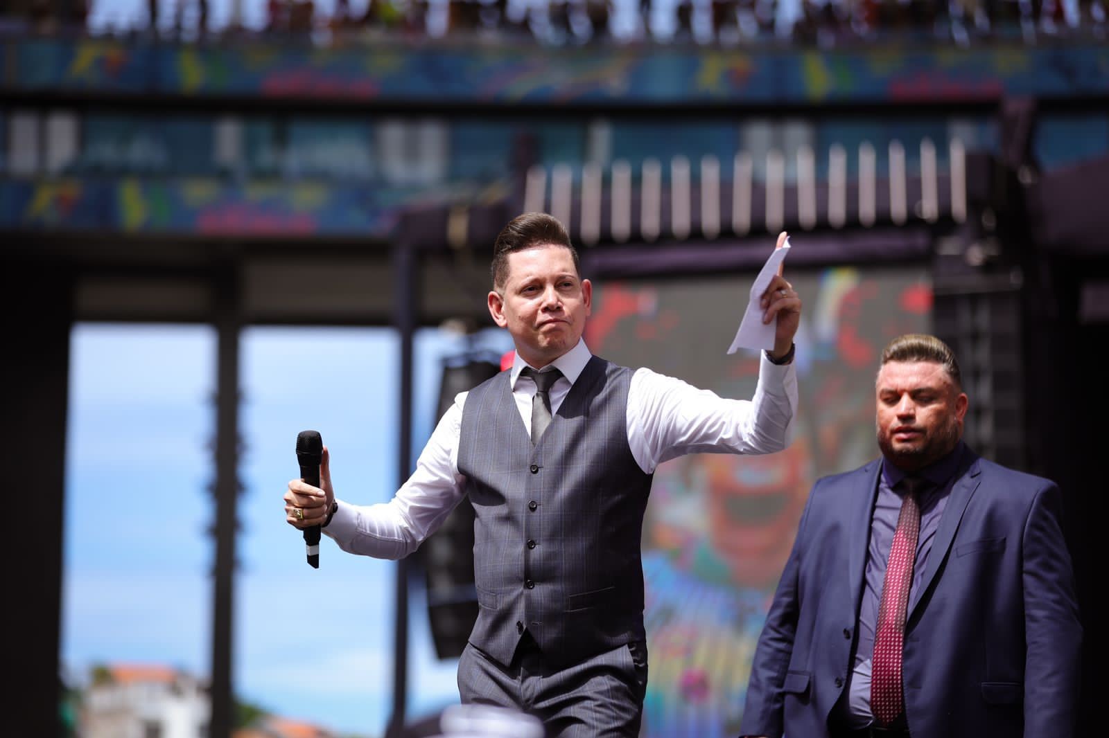 Visita do Profeta: Bispo Bruno Leonardo faz show gratuito em Salvador