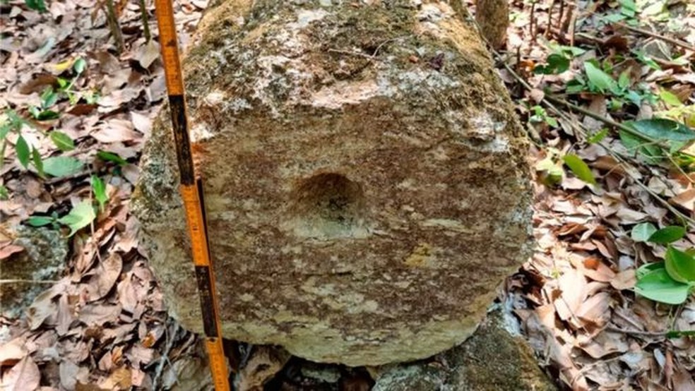 A abundância de colunas de pedra inspirou o nome que os pesquisadores deram à cidade — Foto: IVAN ṠPRAJC/INAH/via BBC