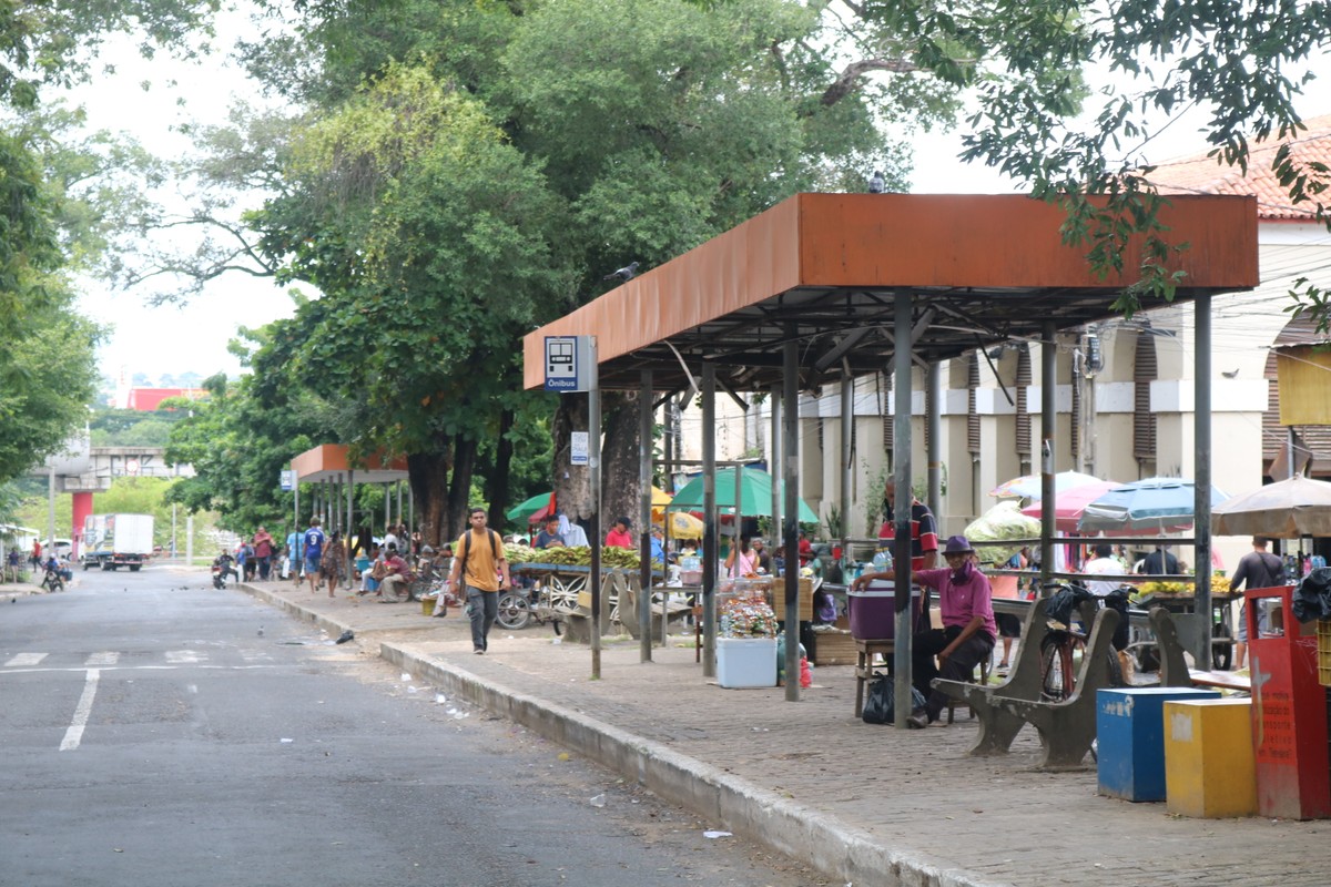 Feriado de Tiradentes: Veja como vai funcionar o comércio em Teresina