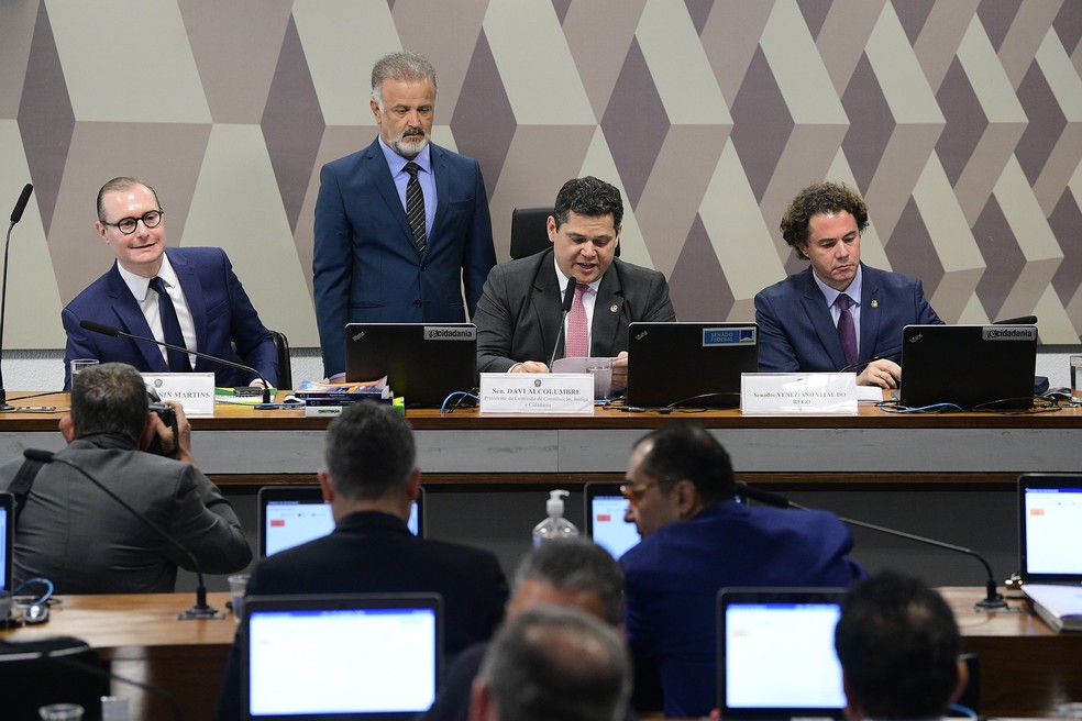 Sabatina do advogado Cristiano Zanin, indicado ao STF, na CCJ do Senado — Foto: Pedro França/Agência Senado