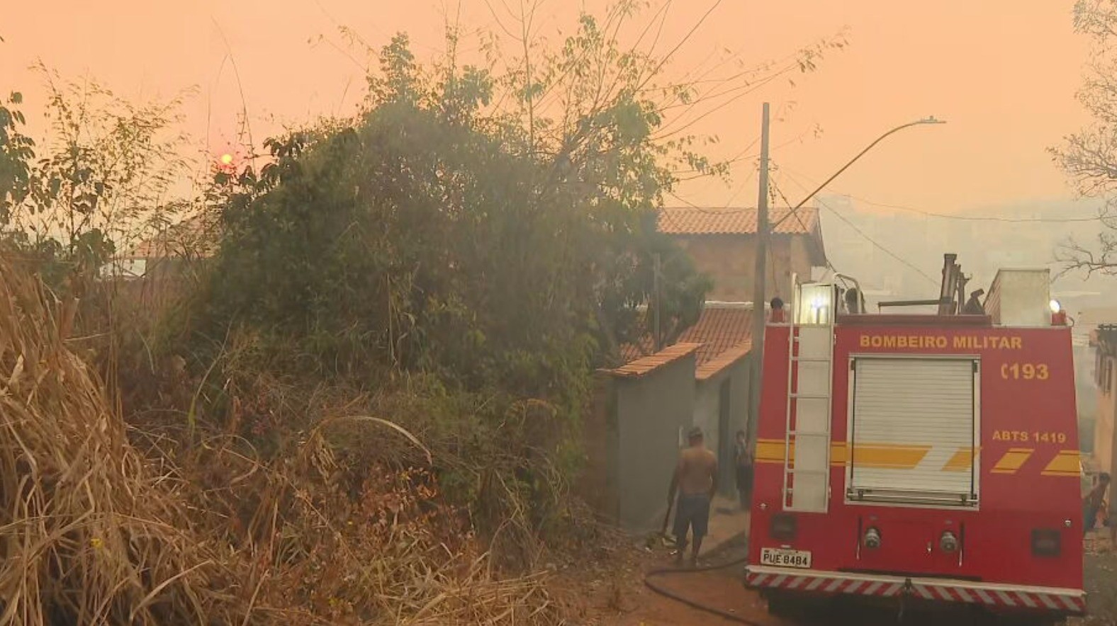 Bombeiros atendem a 132 chamados de incêndio em BH nas últimas 24 horas; VÍDEO