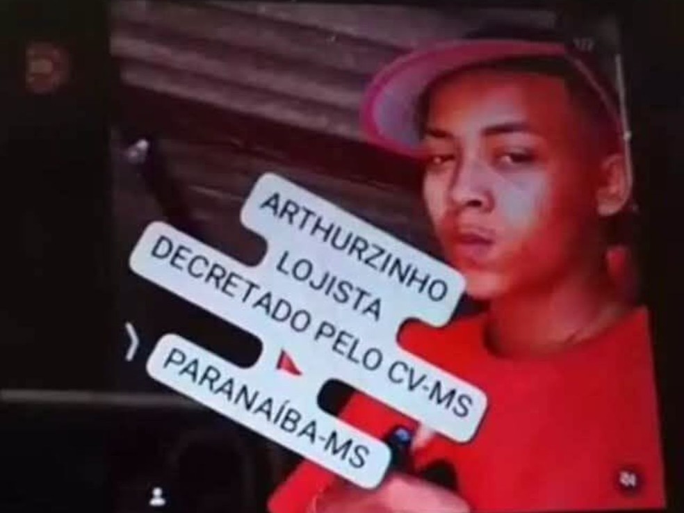 Imagem atribuída à facção criminosa “decretando” a execução do adolescente. — Foto: Redes sociais.