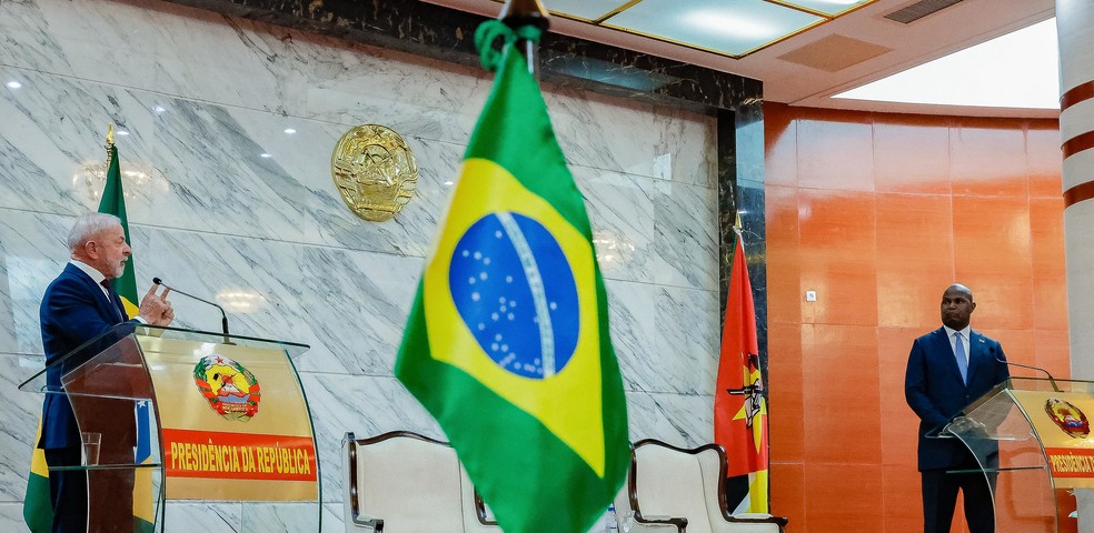 Presidente da República, Luiz Inácio Lula da Silva, durante declaração conjunta à imprensa. Palácio Presidencial, Sala dos Grandes Atos – Maputo (Moçambique) — Foto: Ricardo Stuckert / PR