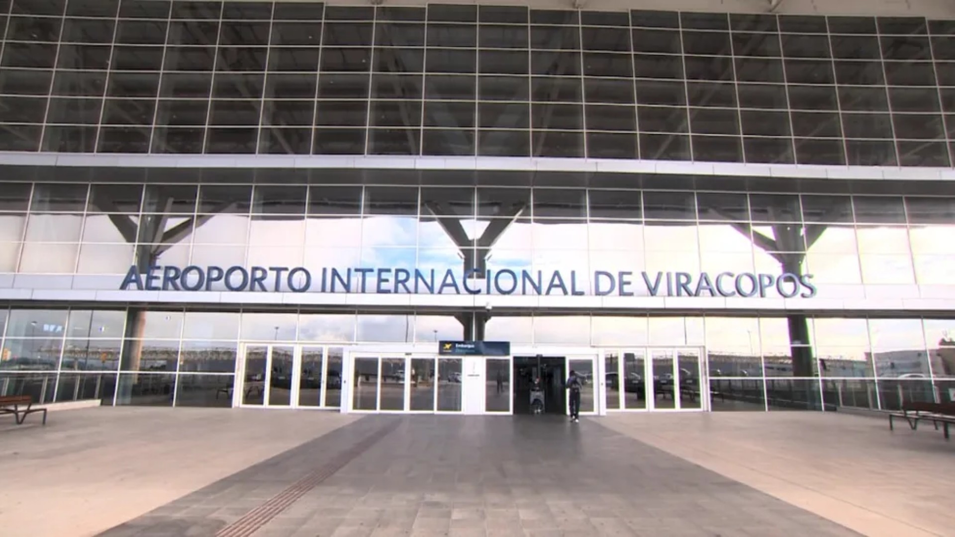 Viracopos informa normalização das operações após pane na comunicação suspender voos em SP