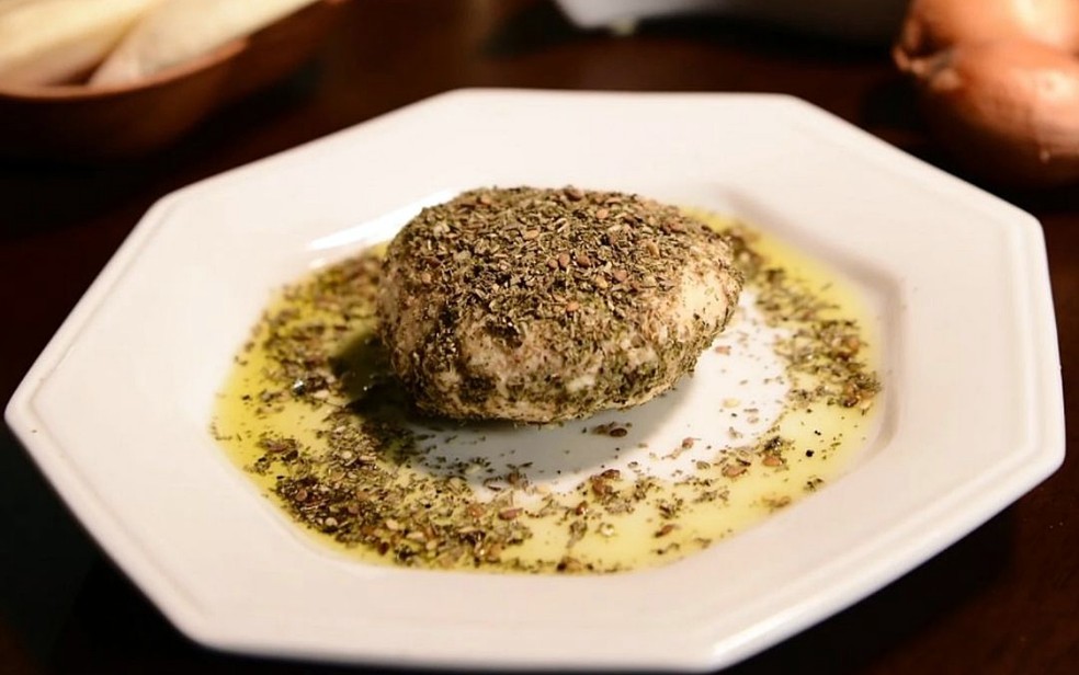 Queijo de origem árabe, o chancliche faz parte da identidade culinária de Guaxupé (MG) — Foto: Sebrae Minas/Divulgação