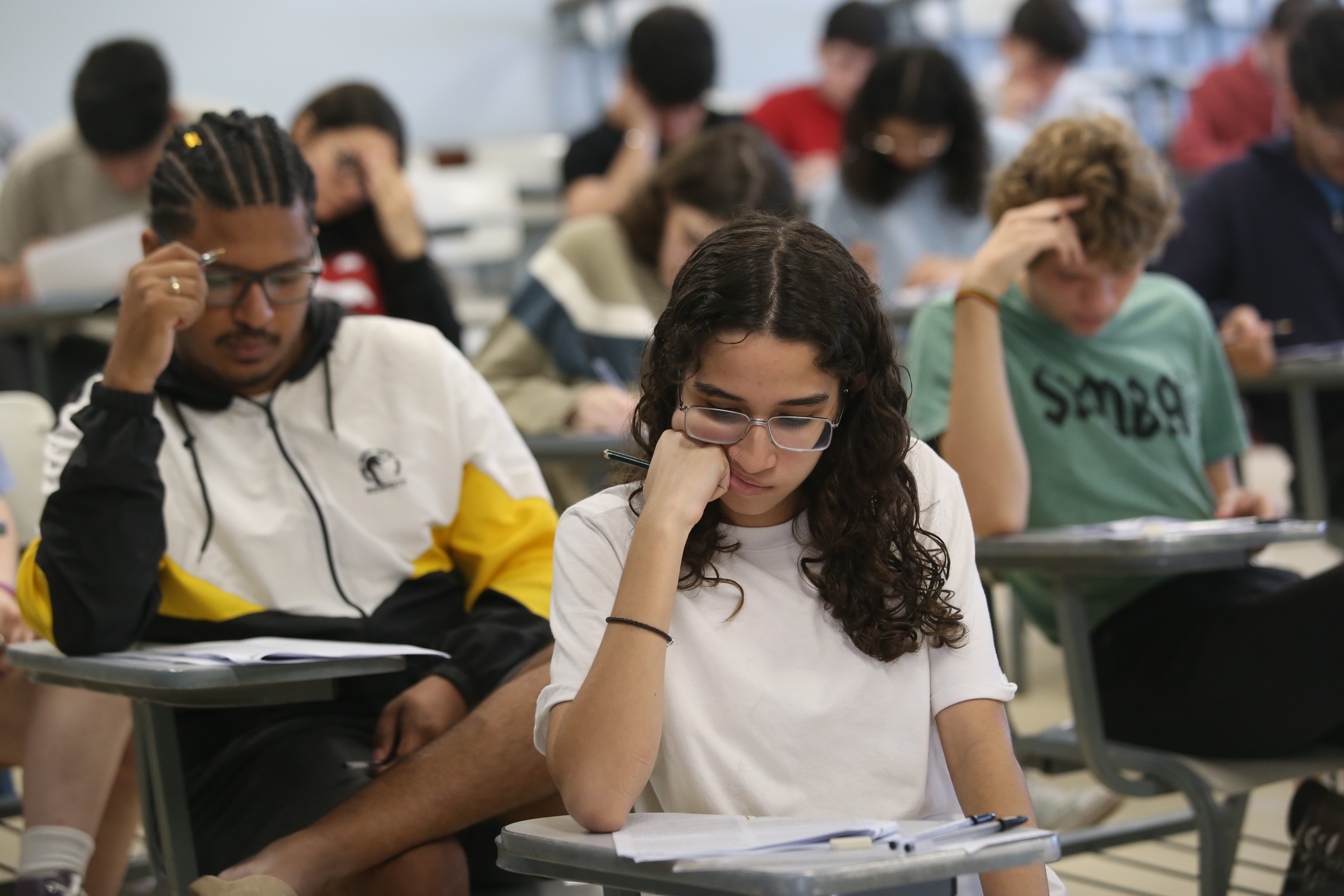 'Macetando', enchentes no RS, guerras e geração Z: veja o que caiu na 1ª fase da Unicamp 2025