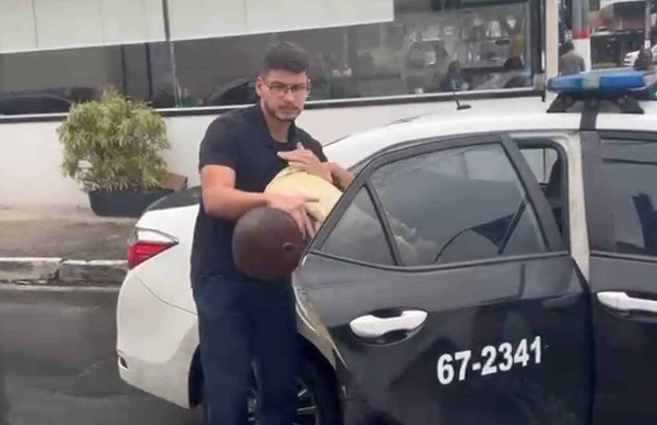 Homem é preso por descumprimento de medida protetiva em Maricá 