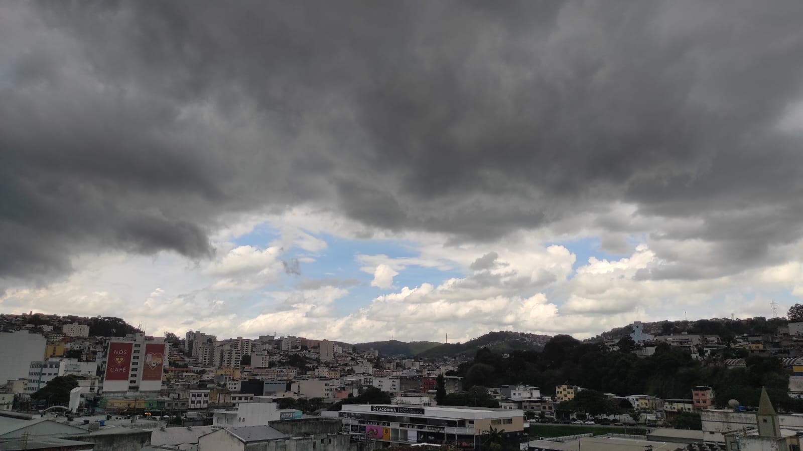 'Águas de março fechando o verão': mês começa com previsão de pancadas de chuva em Juiz de Fora e região