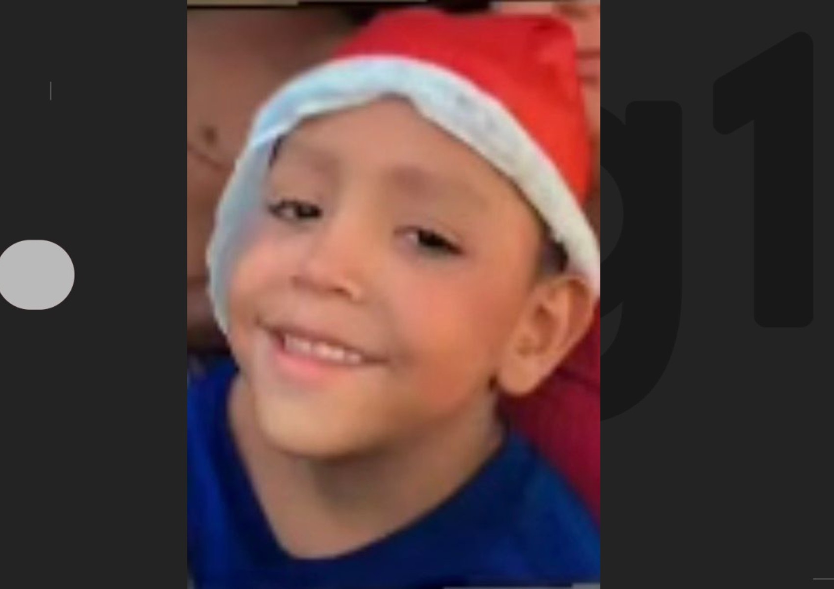 Menino de 7 anos morre e outras três pessoas da mesma família ficam feridas após acidente entre carreta e carro na Bahia