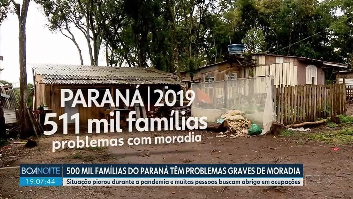Famílias da ocupação Pinheirão, no sudoeste do Paraná, vivem