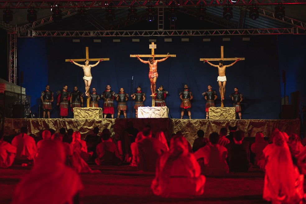 As crianças têm oportunidade de aprender teatro, aulas de banda, música e outros. — Foto: Assessoria