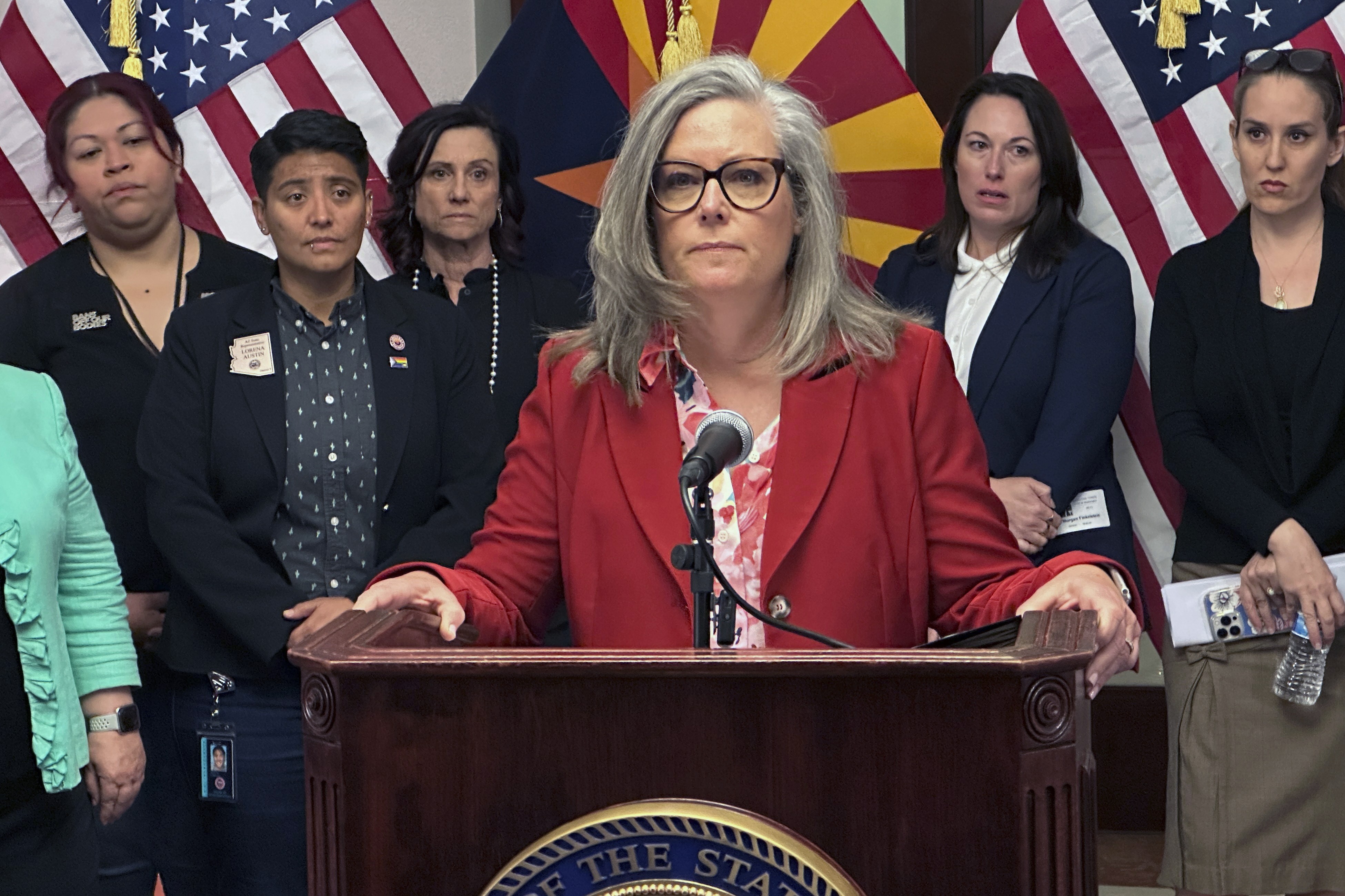 Governo do Arizona revoga lei antiaborto de 1864 que havia sido reativada pela Suprema Corte estadual