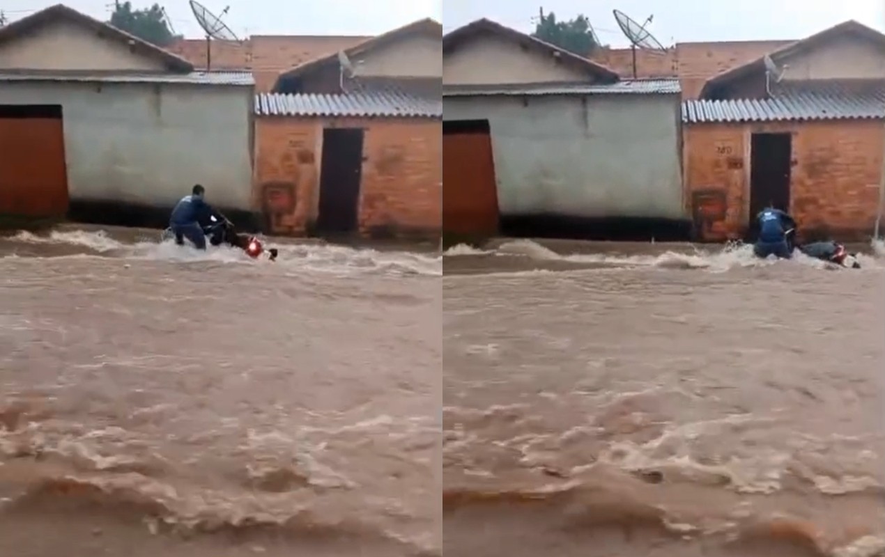 VÍDEO: após salvar dona, homem impede que moto seja arrastada por enxurrada no interior de SP