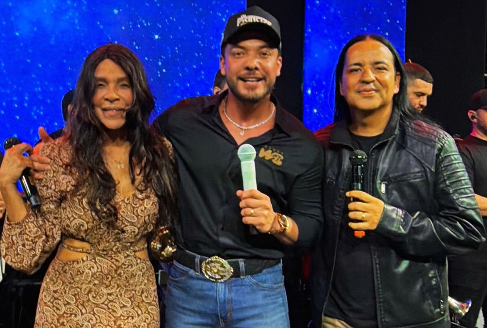 Silvânia Aquino e Berg Rabelo em primeira apresentação, com Wesley Safadão — Foto: Reprodução redes sociais