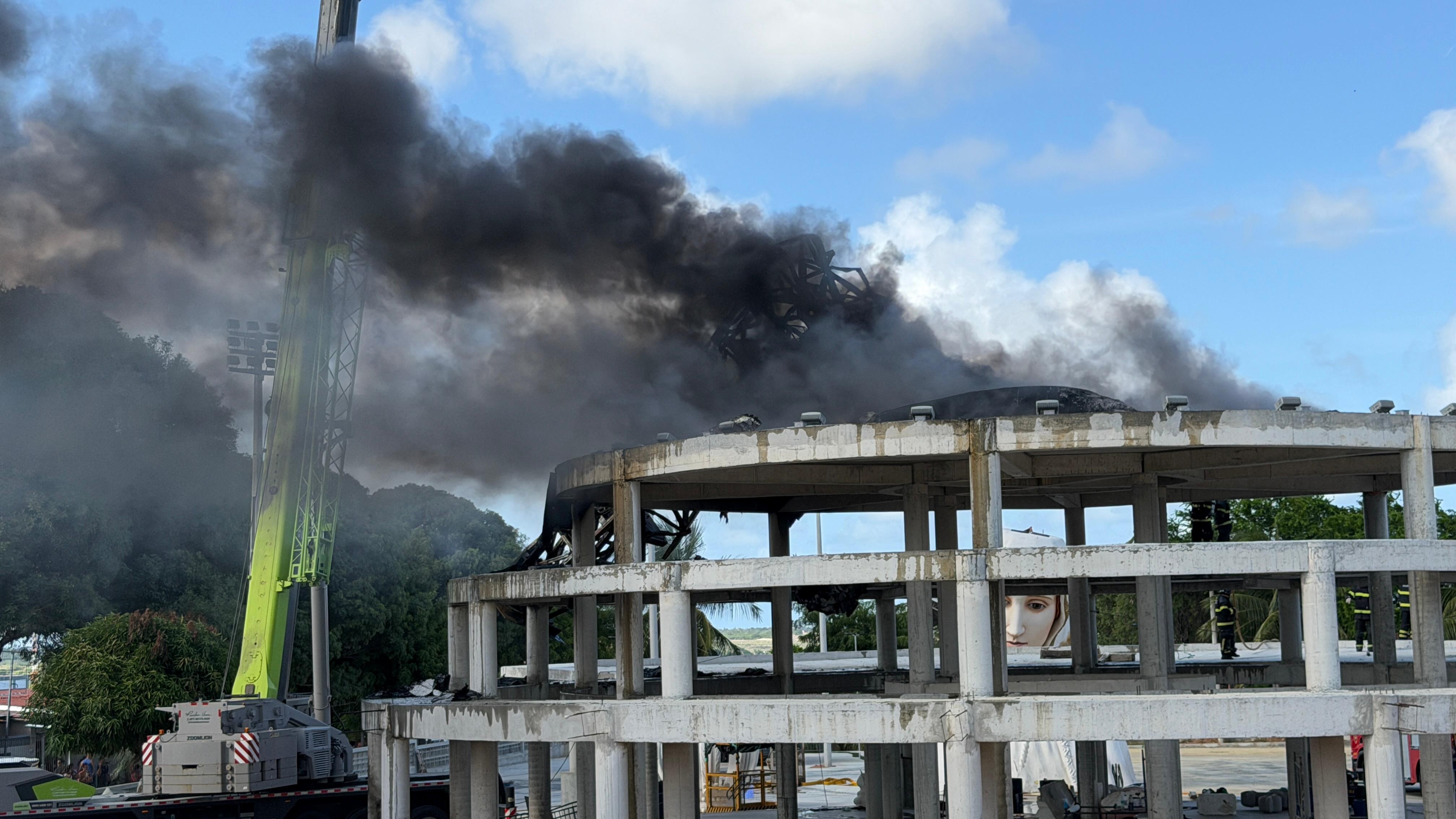 Incêndio destrói estátua de Nossa Senhora de Fátima em Natal