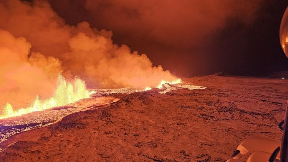 Vulcão entrou em erupção na península de Reykjanes — Foto: Icelandic Met Office