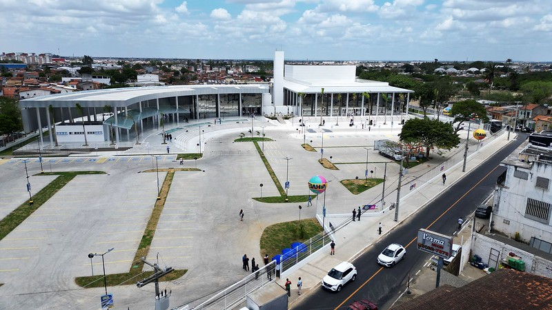 Cenários e Tendências: evento reúne líderes da indústria e comércio em Feira de Santana 