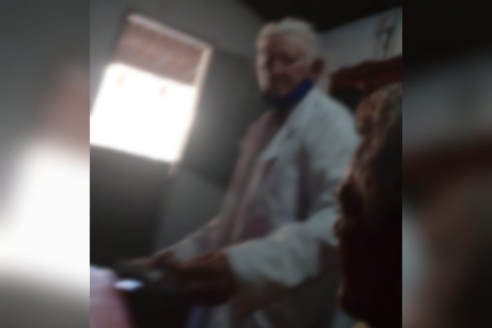 Suspeito fingia ser irmão do Pe. Marcelo Rossi para tentar tirar dinheiro das pessoas em Granjeiro, no Ceará. — Foto: Reprodução