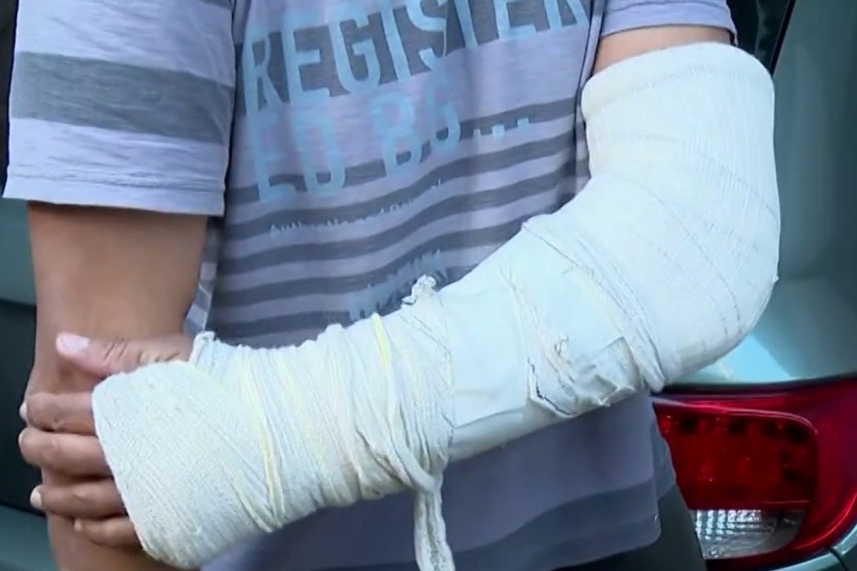 Motorista golpeado com facão em briga de trânsito rompeu artéria do braço ao tentar 'livrar a cabeça'