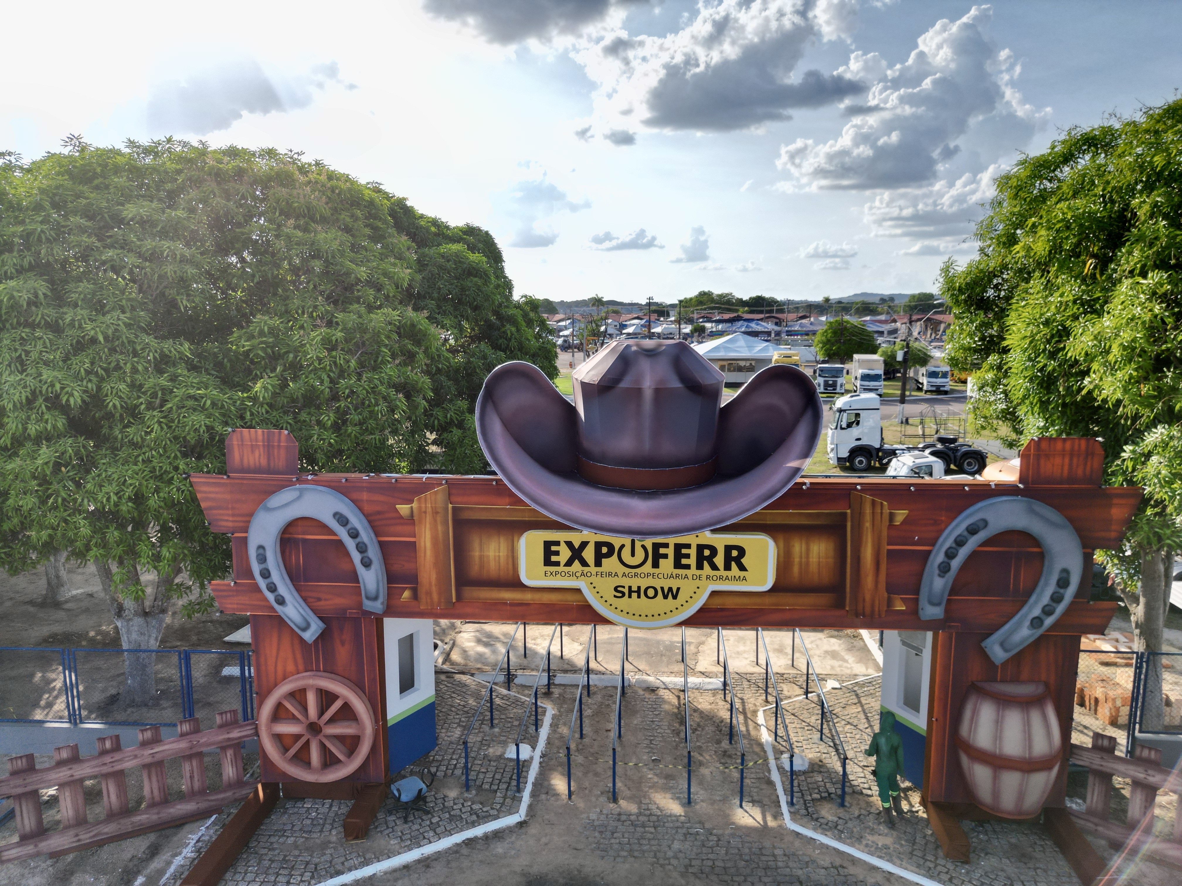 Taty Girl e Murilo Huff são atrações nacionais da primeira noite da Expoferr