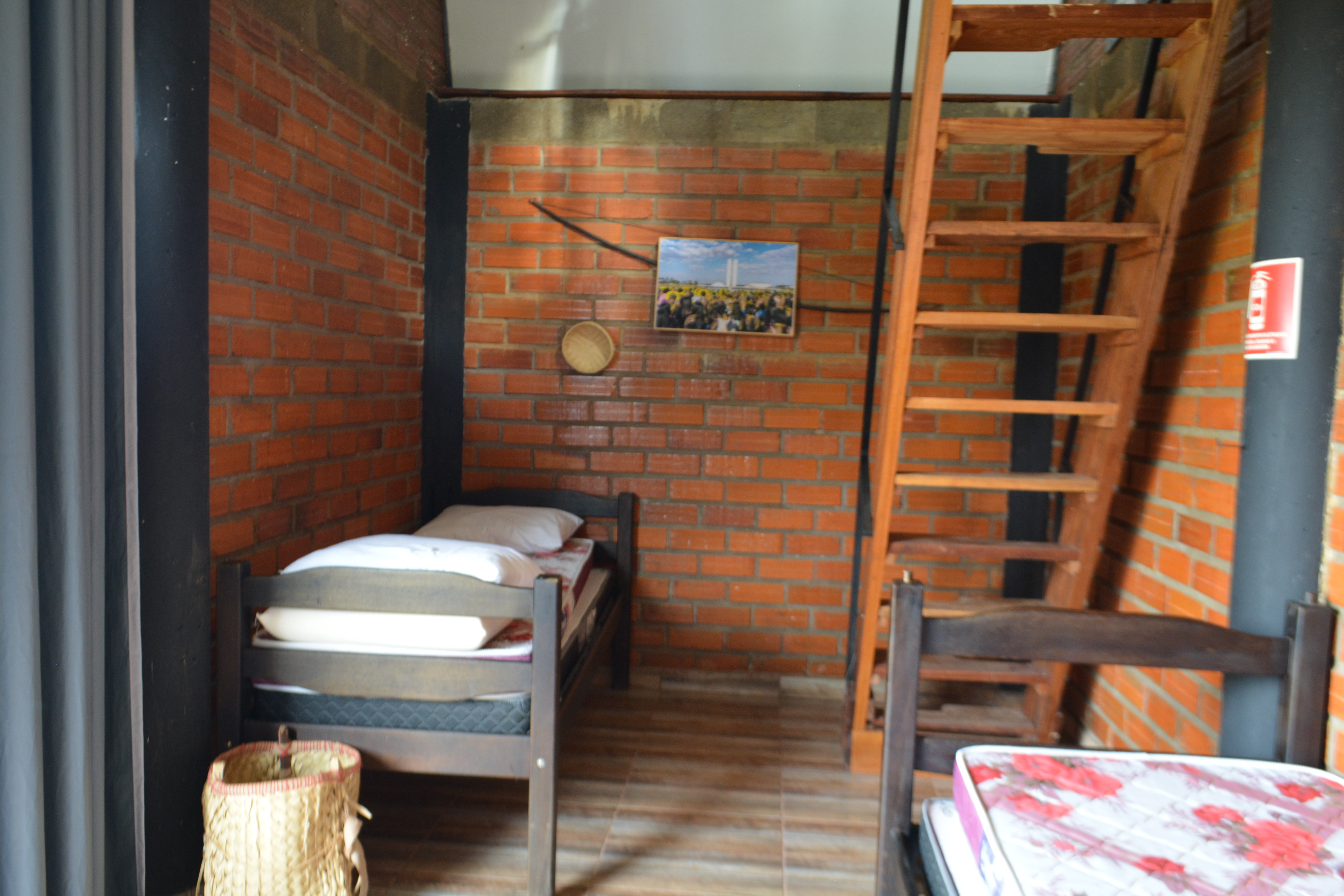Homem é condenado após passar mais de um ano hospedado em hostel sem pagar