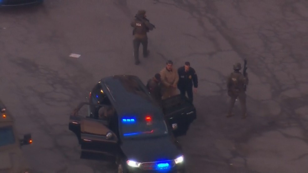 Nicol&aacute;s Maduro &eacute; transferido por autoridades dos EUA para comparecer em tribunal em Nova York em 5 de janeiro de 2026. &mdash; Foto: Reuters