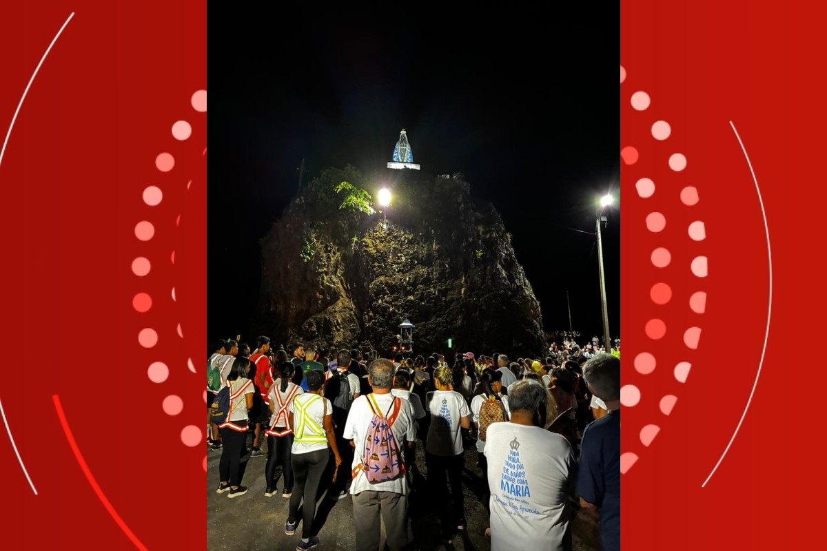 Mais de 2 mil peregrinos fazem tradicional caminhada de Nossa Senhora Aparecida em MT