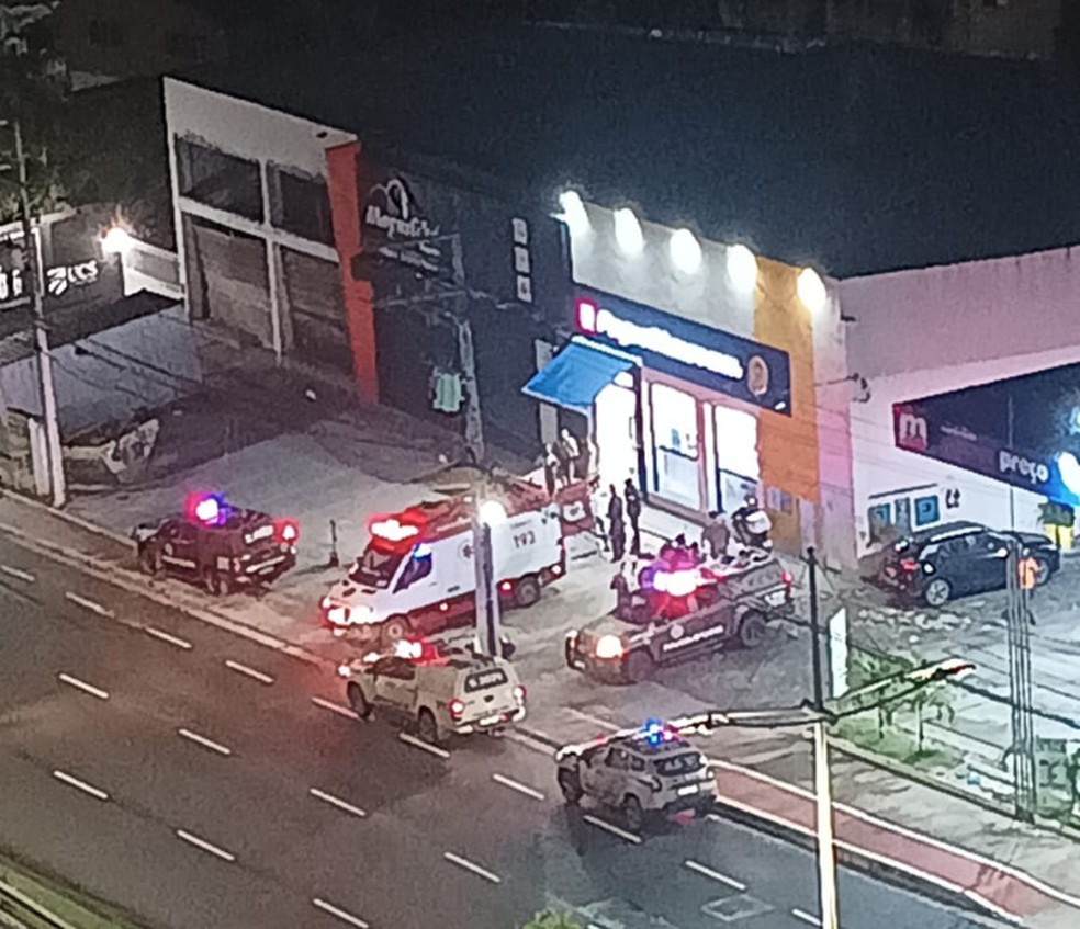 Antes de balear turista, suspeito atirou em funcionário de farmácia na capital baiana — Foto: Redes sociais