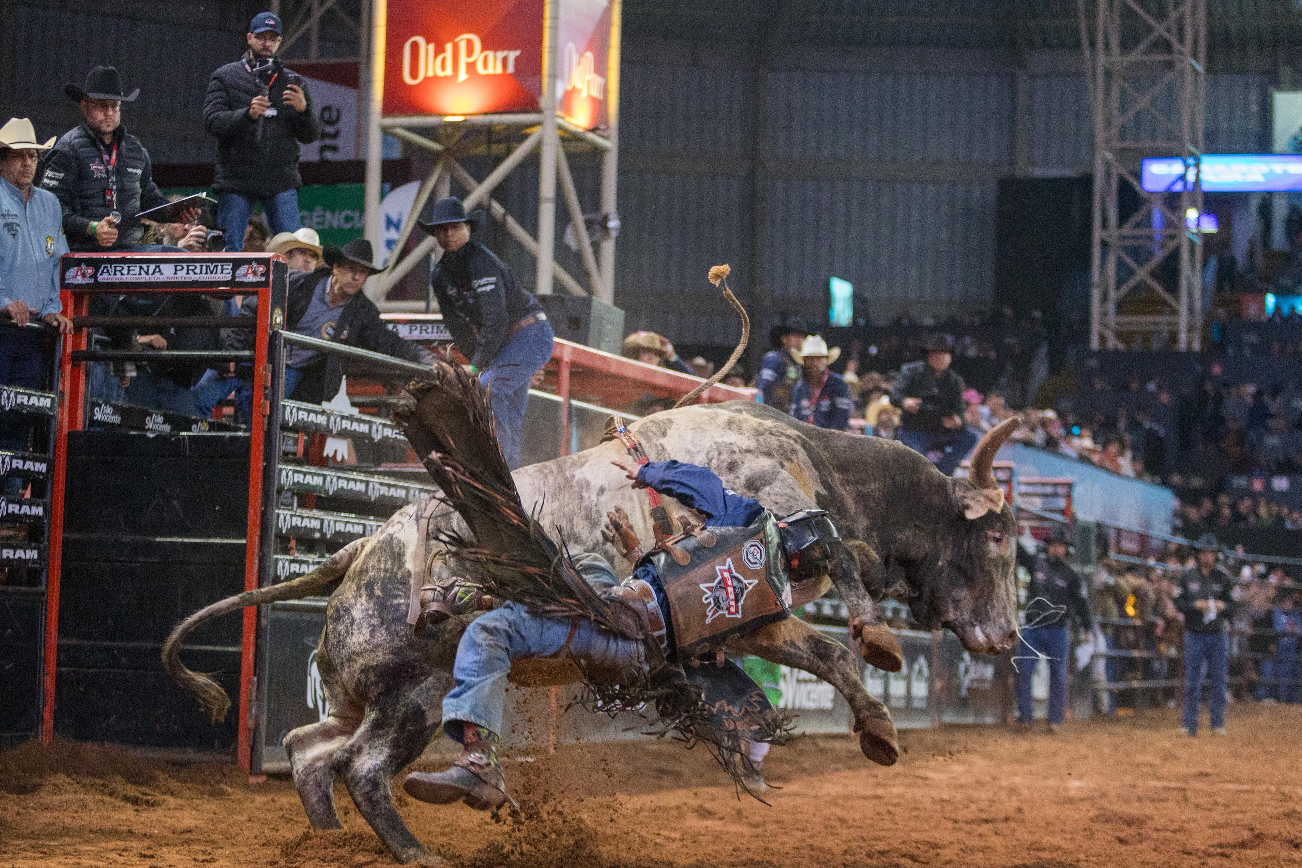 Gabriel Morais vence 2º round do Iron Cowboy na Festa do Peão de Americana