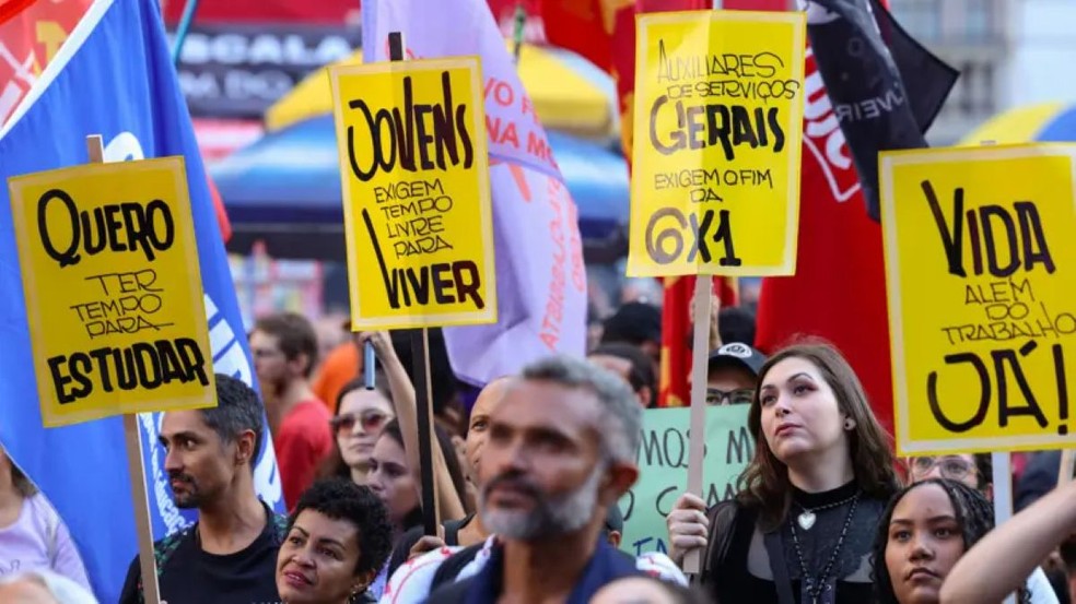 Economistas e empresários têm citado a baixa produtividade da economia brasileira como um dos argumentos contrários ao fim da escala 6x1 — Foto: Tomaz Silva/Agência Brasil