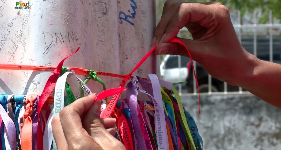 Fé e devoção: santuário de Santa Cruz dos Milagres reúne mais de 200 mil romeiros — Foto: Jairo Silva/TV Clube