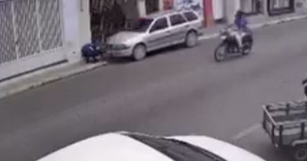 Prestadora de serviço da Iguá é atropelada enquanto trabalhava em Estância. — Foto: Pisca Júnior