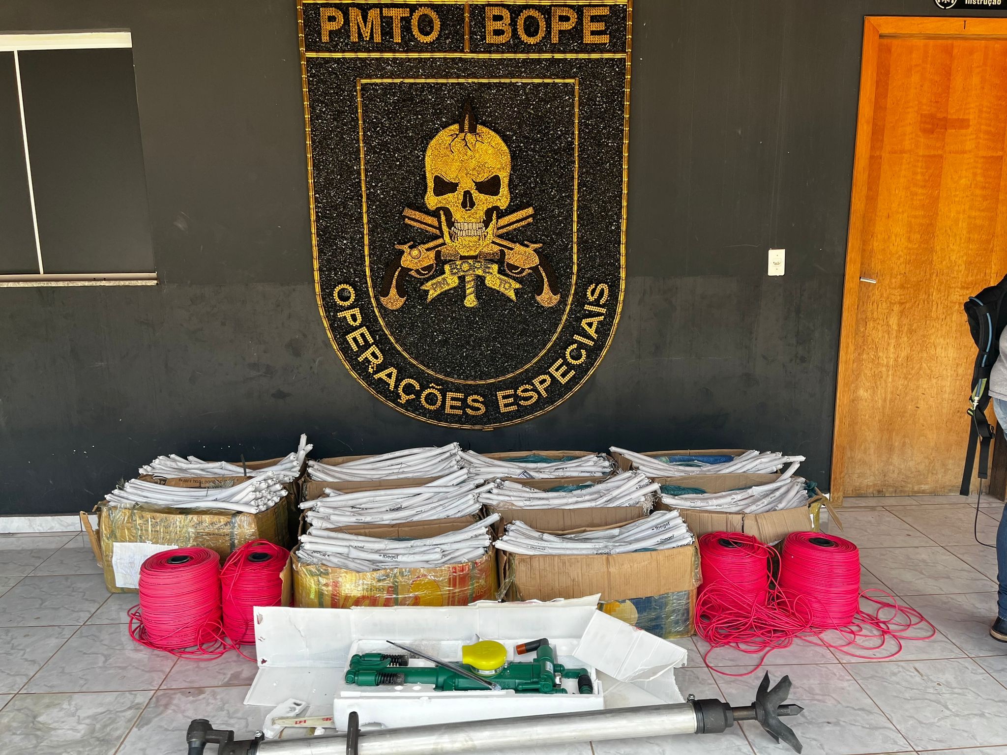 Quase uma tonelada de explosivos é encontrada na rodoviária de Palmas