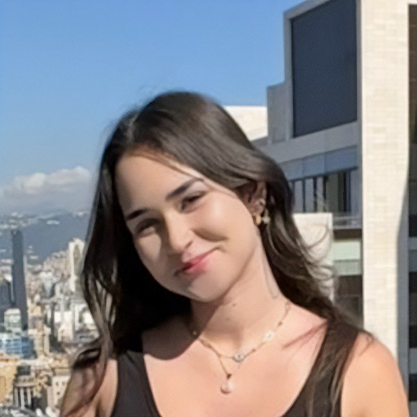 Filha de diplomatas foi atropelada horas após chegar de avião ao Rio, para começar no novo emprego
