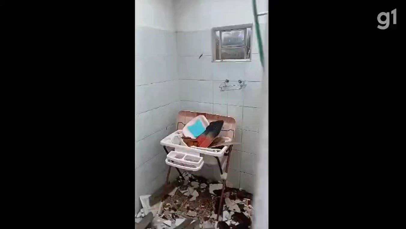 Vídeo: moradora relata desespero ao chegar em casa e ver estrago causado por temporal: 'Foi um pesadelo'