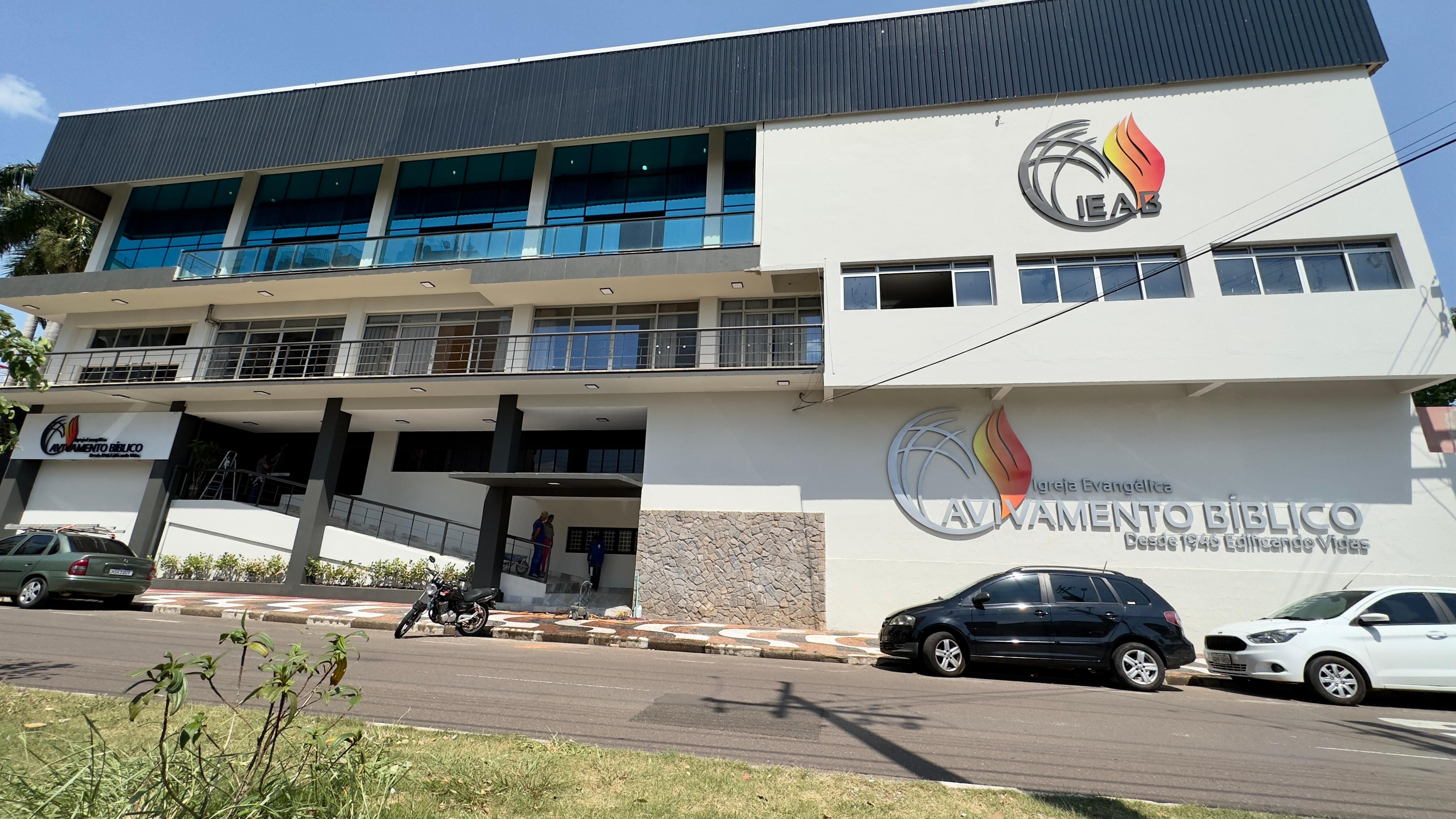 Igreja Evangélica Avivamento Bíblico inicia atividades no prédio da ...
